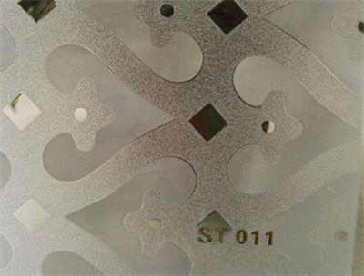 Decal dán kính đẹp ST 011