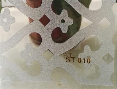 Decal dán kính đẹp ST 010