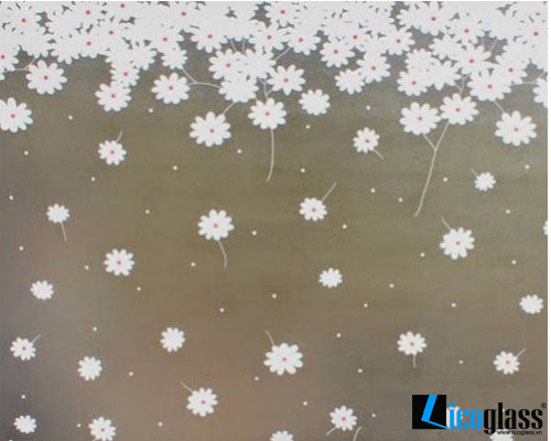 Decal dán kính với hoa văn ấn tượng tại Licoglass image003